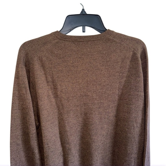 Peter Millar Brown V-Neck Sweater Sz Medium Merino Wool - Picture 9 of 14